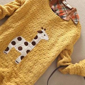 Yellow Cute Giraffe Pattern Sweater